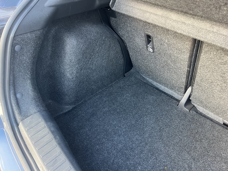 Nissan Micra IG-T Tekna - U12777
