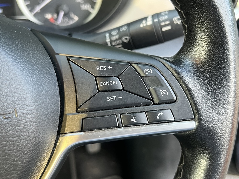 Nissan Micra IG-T Tekna - U12777