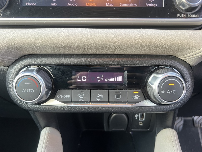 Nissan Micra IG-T Tekna - U12777