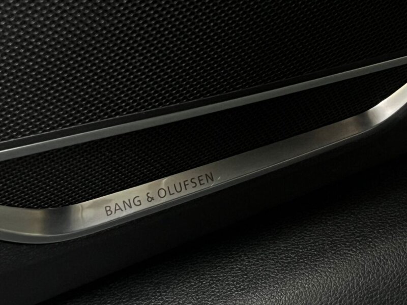 Audi Q3 TFSI CoD Vorsprung - U6949