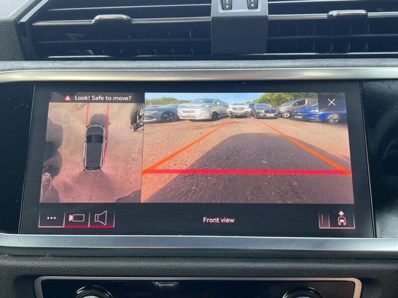 Audi Q3 TFSI CoD Vorsprung - U6949