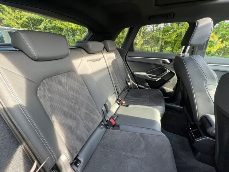 Audi Q3 TFSI CoD Vorsprung - U6949