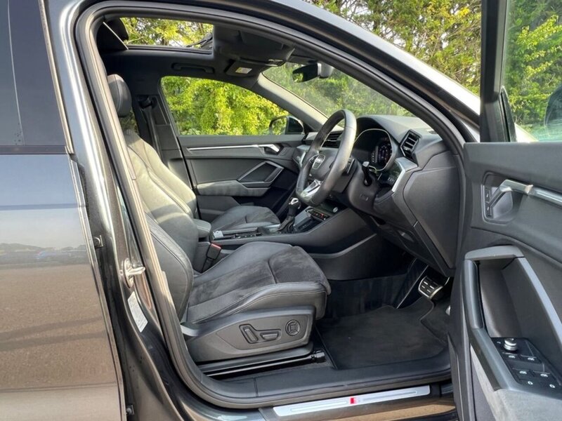 Audi Q3 TFSI CoD Vorsprung - U6949