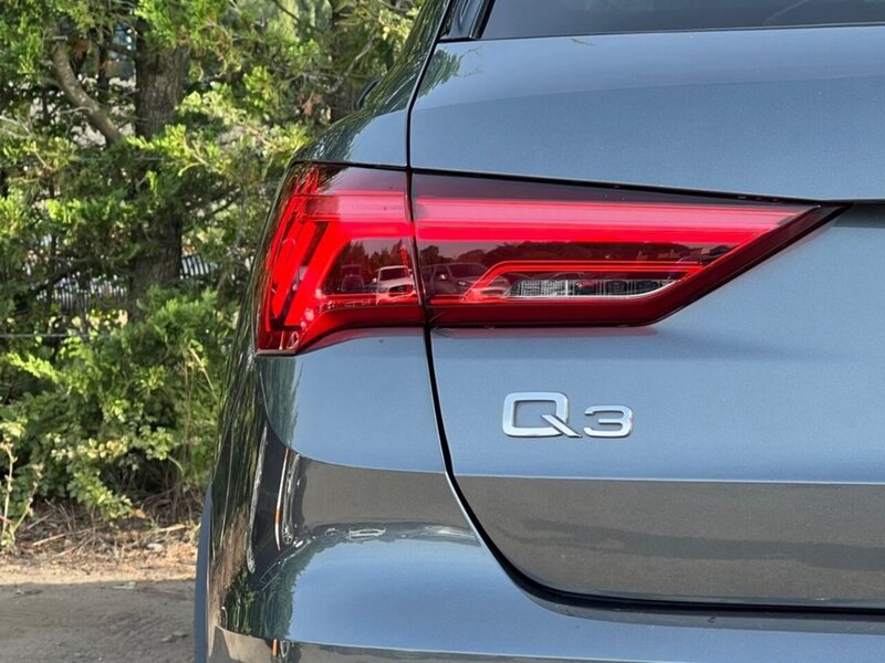 Audi Q3 TFSI CoD Vorsprung - U6949