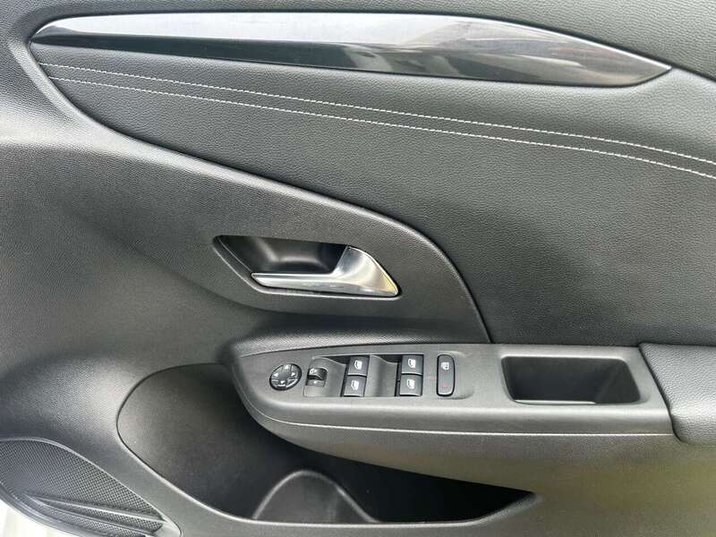Vauxhall Corsa-e Elite Nav - U7942