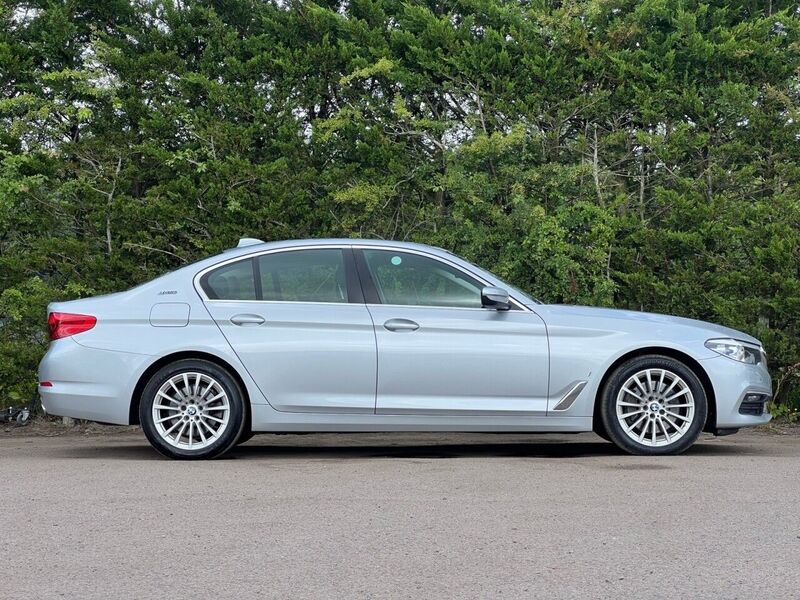 BMW 5 SERIES 2.0 530E SE 4d 249 BHP 1 OWNER FROM NEW|VAT QUALIFYING - U8046