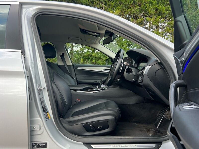 BMW 5 SERIES 2.0 530E SE 4d 249 BHP 1 OWNER FROM NEW|VAT QUALIFYING - U8046