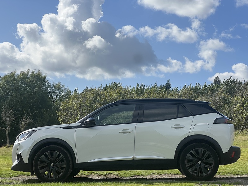 Peugeot e-2008 GT - U8270