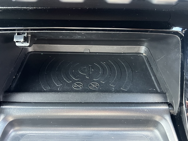 Peugeot e-2008 GT - U8270