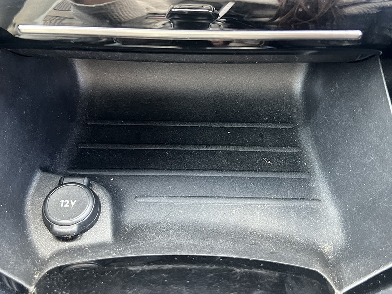 Peugeot e-2008 GT - U8270