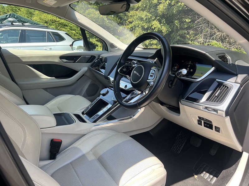 Jaguar I-PACE 400 SE - U8371