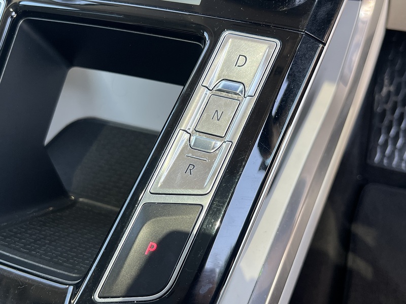 Jaguar I-PACE 400 SE - U8371