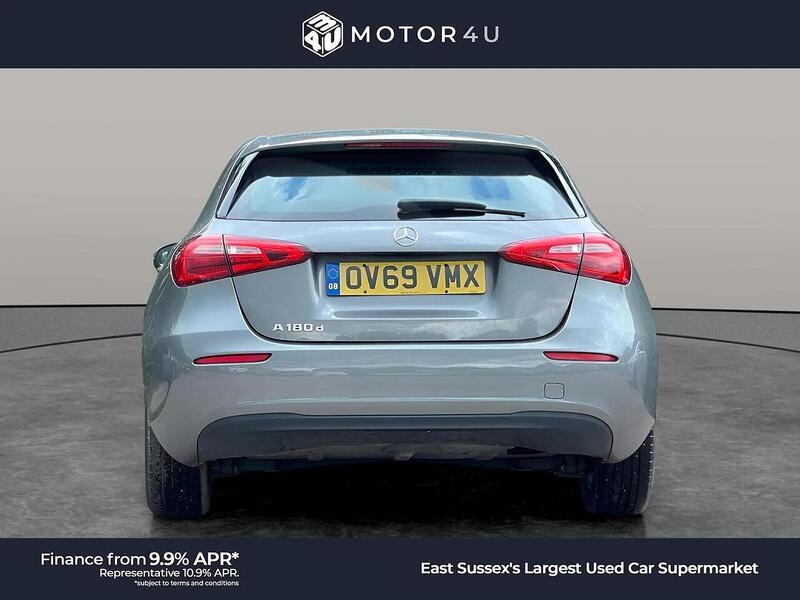 MERCEDES-BENZ A-CLASS 1.5 A 180 D SE 5d 114 BHP 1 OWNER FROM NEW|REVERSE CAMERA|NAV - U8941