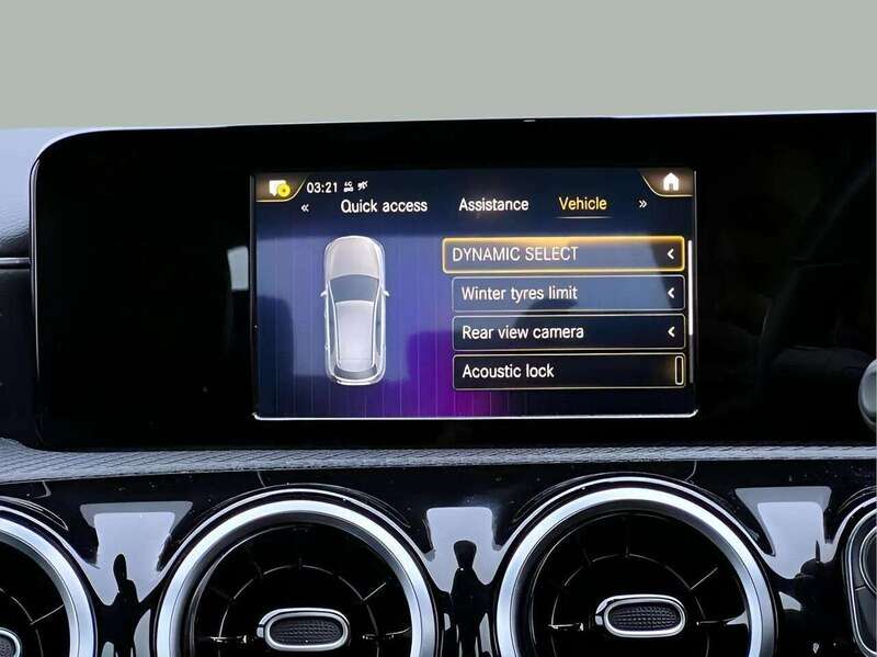 MERCEDES-BENZ A-CLASS 1.5 A 180 D SE 5d 114 BHP 1 OWNER FROM NEW|REVERSE CAMERA|NAV - U8941
