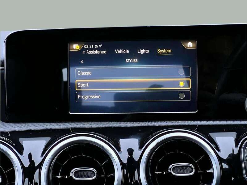 MERCEDES-BENZ A-CLASS 1.5 A 180 D SE 5d 114 BHP 1 OWNER FROM NEW|REVERSE CAMERA|NAV - U8941
