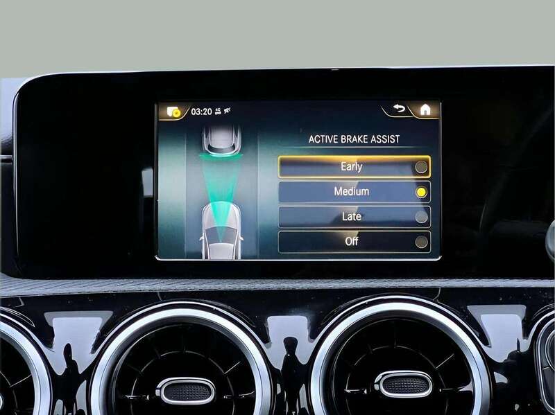 MERCEDES-BENZ A-CLASS 1.5 A 180 D SE 5d 114 BHP 1 OWNER FROM NEW|REVERSE CAMERA|NAV - U8941