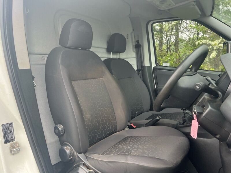 FIAT DOBLO 1.6 16V SX MAXI MULTIJET II 105 BHP 1 OWNER FROM NEW|PARK DISTANCE PANEL VAN Manual Diesel | PARK - U9218