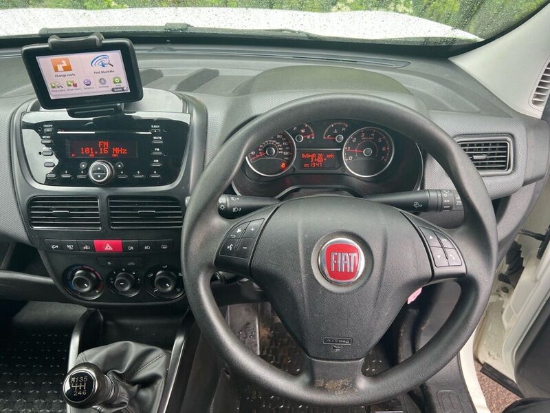 FIAT DOBLO 1.6 16V SX MAXI MULTIJET II 105 BHP 1 OWNER FROM NEW|PARK DISTANCE PANEL VAN Manual Diesel | PARK - U9218