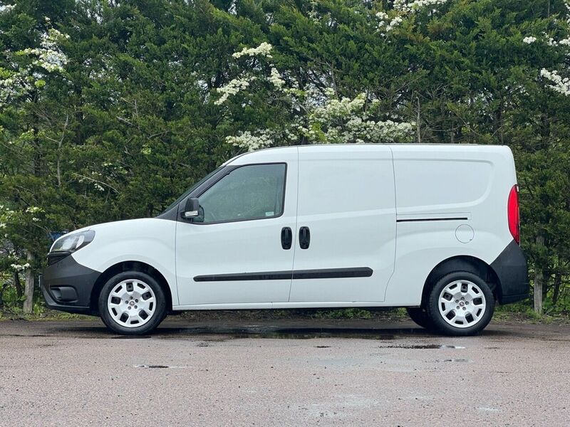 FIAT DOBLO 1.6 16V SX MAXI MULTIJET II 105 BHP 1 OWNER FROM NEW|PARK DISTANCE PANEL VAN Manual Diesel | PARK - U9218