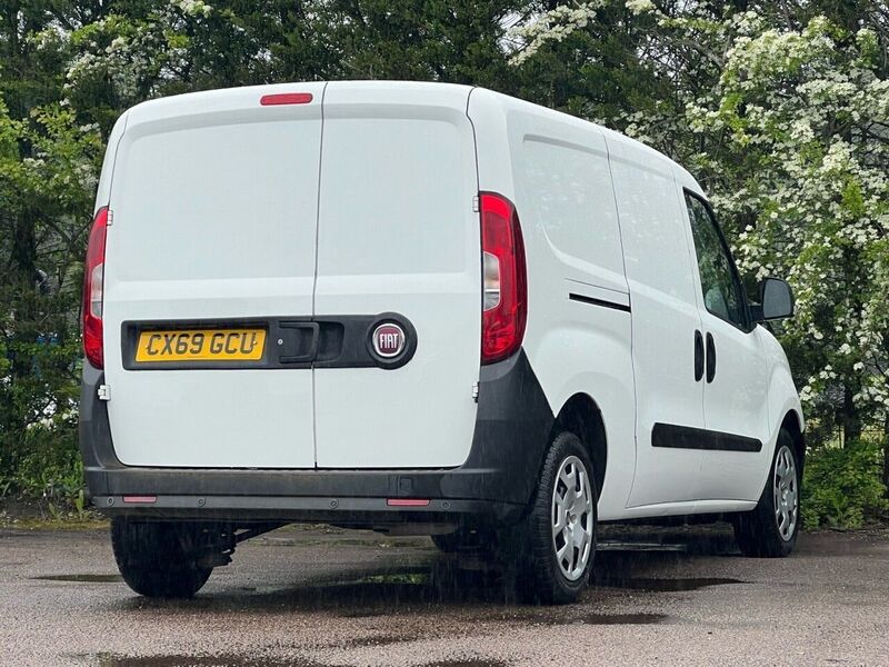 FIAT DOBLO 1.6 16V SX MAXI MULTIJET II 105 BHP 1 OWNER FROM NEW|PARK DISTANCE PANEL VAN Manual Diesel | PARK - U9218