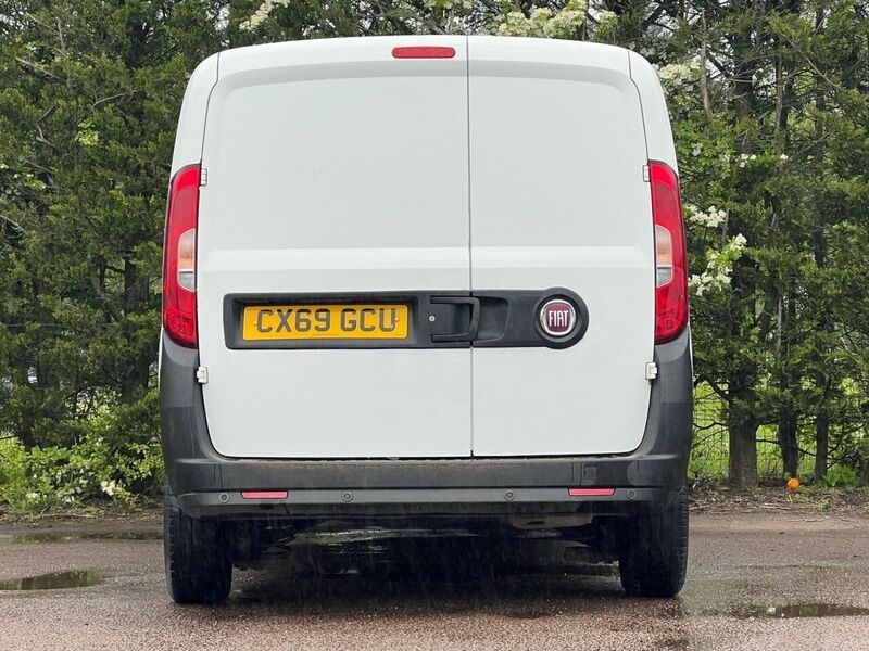 FIAT DOBLO 1.6 16V SX MAXI MULTIJET II 105 BHP 1 OWNER FROM NEW|PARK DISTANCE PANEL VAN Manual Diesel | PARK - U9218