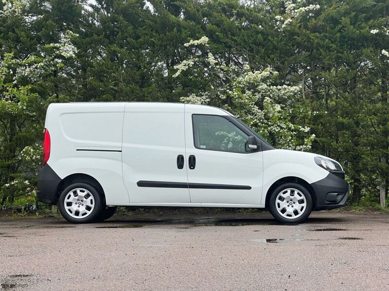 FIAT DOBLO 1.6 16V SX MAXI MULTIJET II 105 BHP 1 OWNER FROM NEW|PARK DISTANCE PANEL VAN Manual Diesel | PARK - U9218