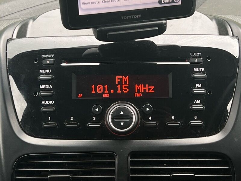 FIAT DOBLO 1.6 16V SX MAXI MULTIJET II 105 BHP 1 OWNER FROM NEW|PARK DISTANCE PANEL VAN Manual Diesel | PARK - U9218