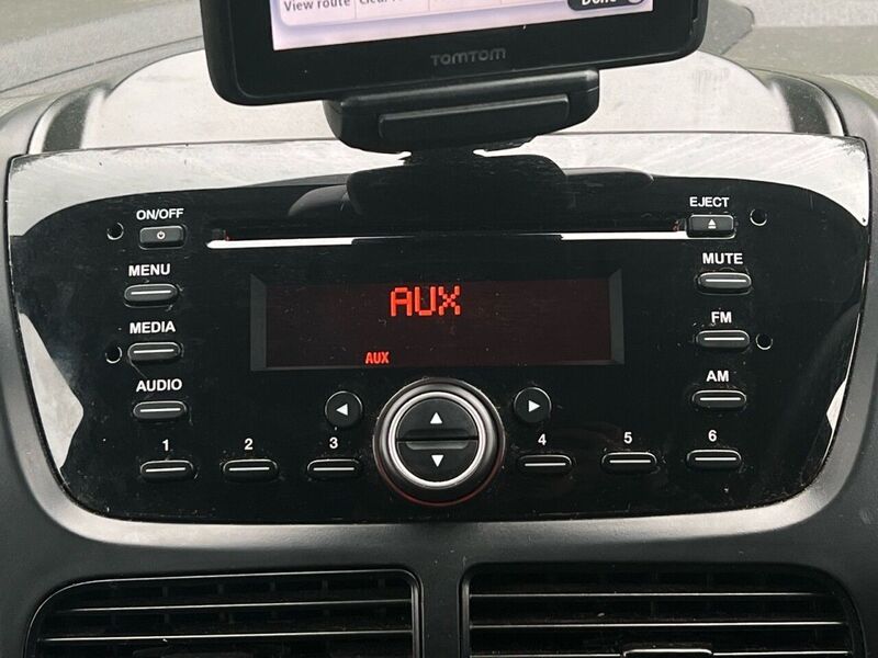 FIAT DOBLO 1.6 16V SX MAXI MULTIJET II 105 BHP 1 OWNER FROM NEW|PARK DISTANCE PANEL VAN Manual Diesel | PARK - U9218