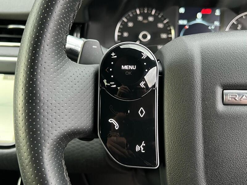 LAND ROVER RANGE ROVER EVOQUE 2.0 R-DYNAMIC MHEV 5d 178 BHP 1 OWNER FROM NEW|VAT QUALIFYING - U9321