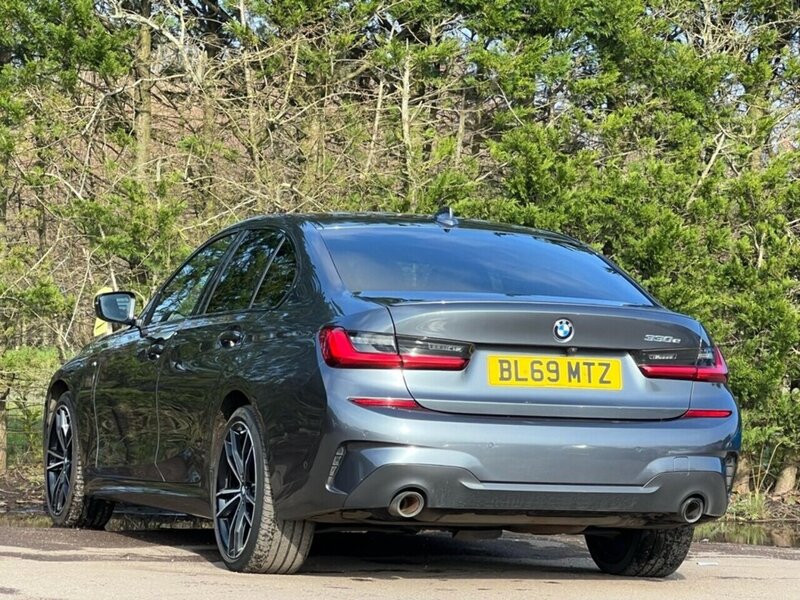 BMW 3 Series 330e M Sport - U9367
