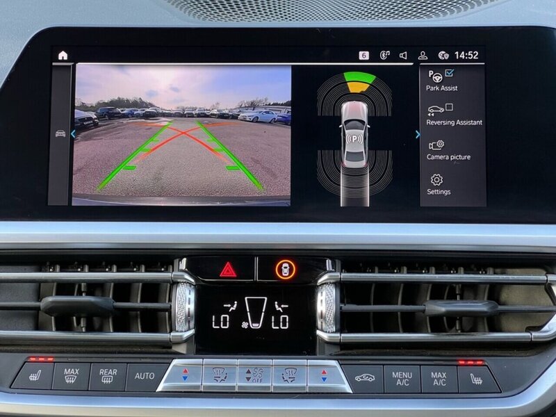 BMW 3 Series 330e M Sport - U9367