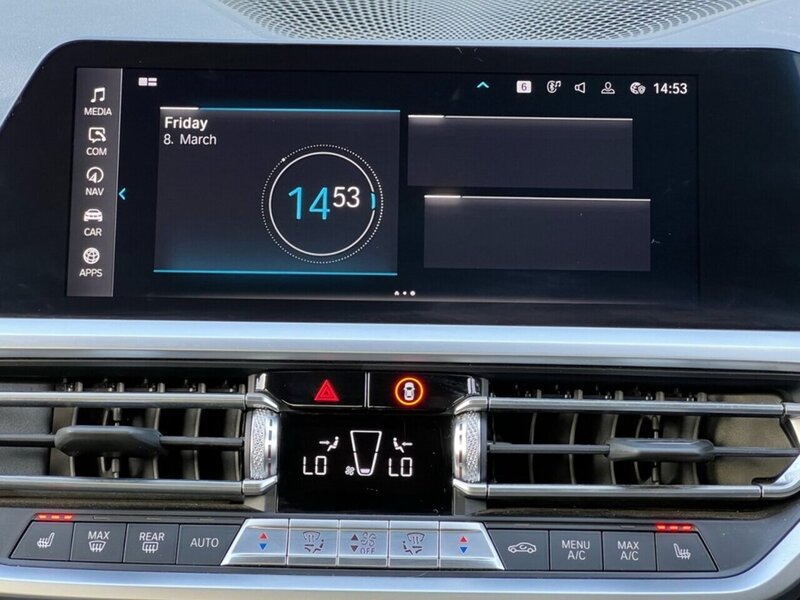 BMW 3 Series 330e M Sport - U9367