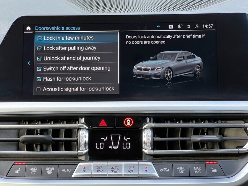 BMW 3 Series 330e M Sport - U9367