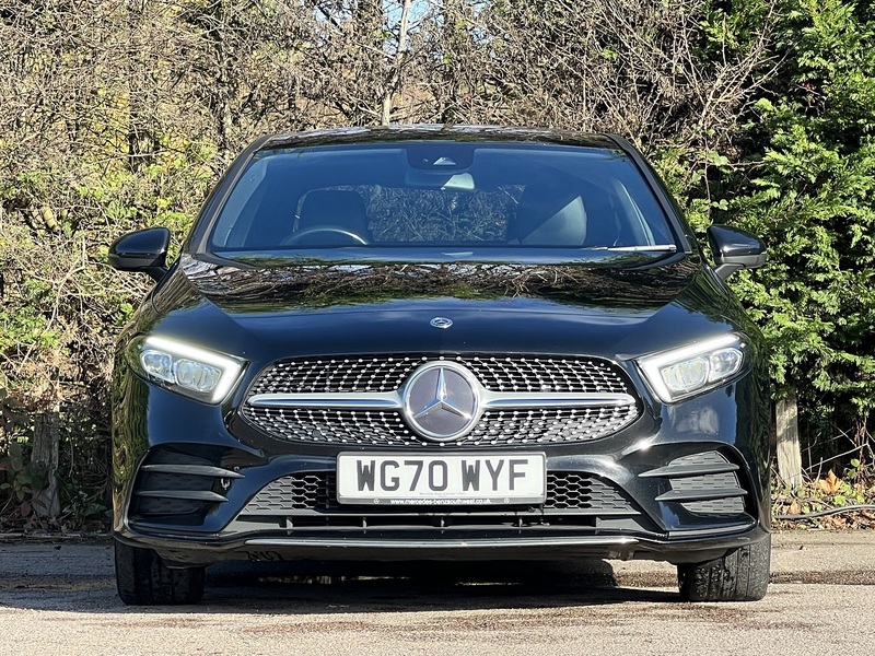 Mercedes-Benz A Class A250e AMG Line - U9381