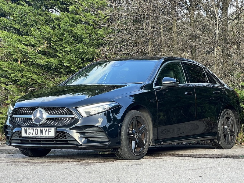 Mercedes-Benz A Class A250e AMG Line - U9381
