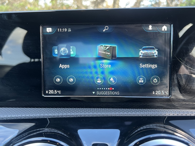 Mercedes-Benz A Class A250e AMG Line - U9381