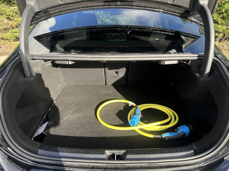 Mercedes-Benz A Class A250e AMG Line - U9381