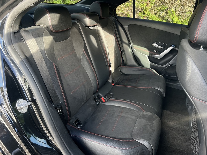 Mercedes-Benz A Class A250e AMG Line - U9381