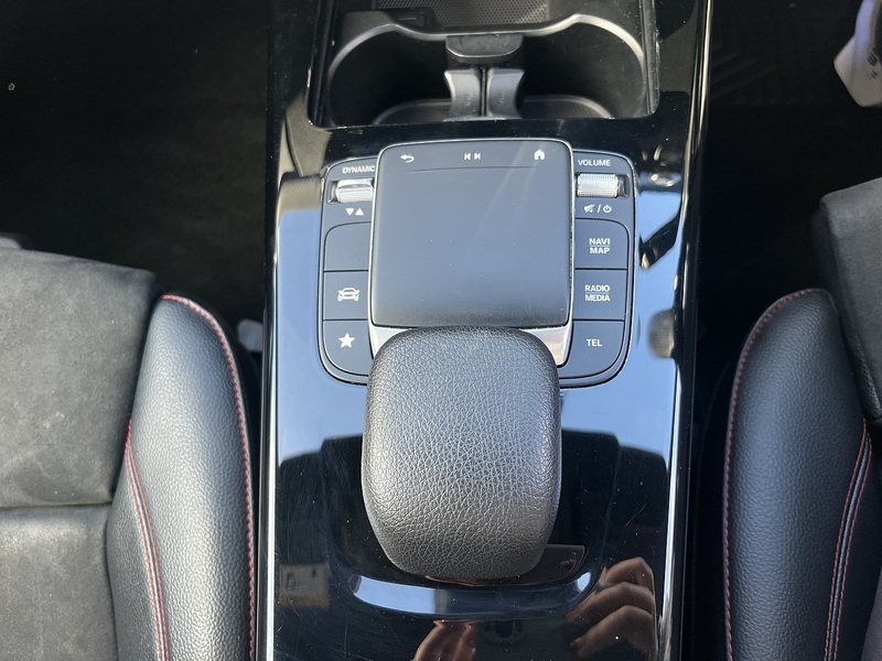 Mercedes-Benz A Class A250e AMG Line - U9381