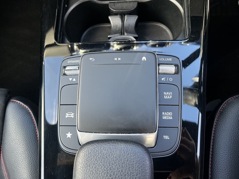 Mercedes-Benz A Class A250e AMG Line - U9381