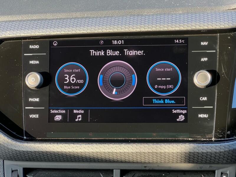 VOLKSWAGEN T-CROSS 1.6 R-LINE TDI 5d 94 BHP 1 OWNER FROM NEW|PARK DISTANCE F/R Hatchback Manual Diesel - U9428