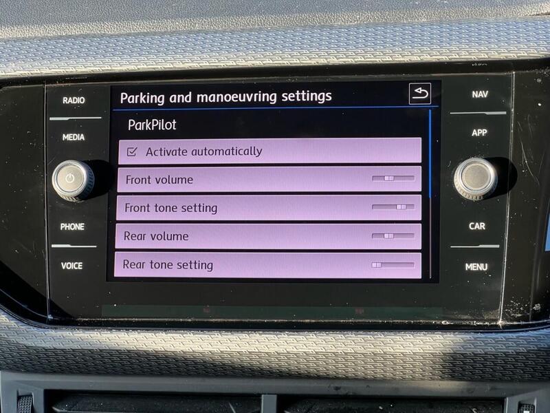 VOLKSWAGEN T-CROSS 1.6 R-LINE TDI 5d 94 BHP 1 OWNER FROM NEW|PARK DISTANCE F/R Hatchback Manual Diesel - U9428