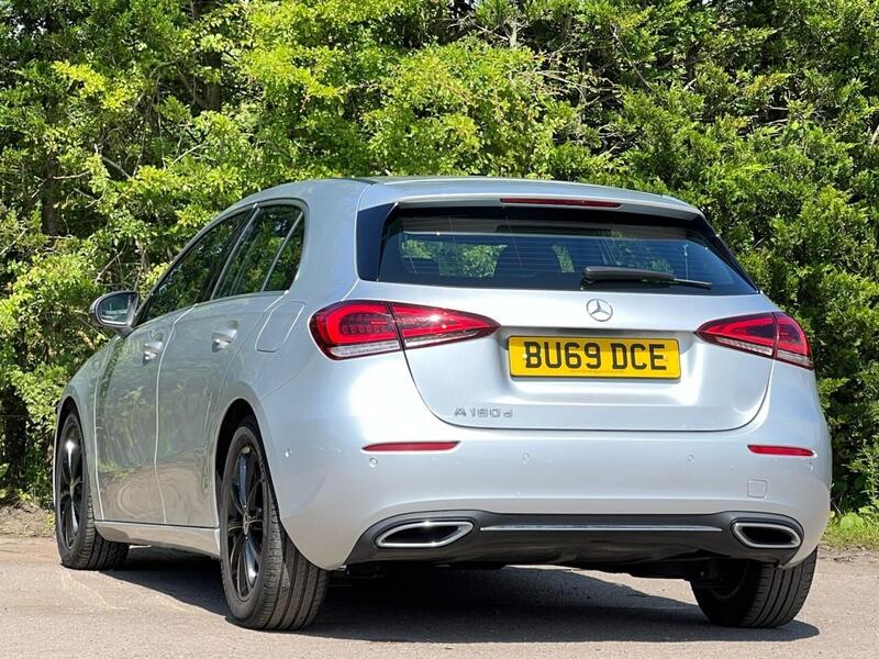 MERCEDES-BENZ A-CLASS 1.5 A 180 D SPORT EXECUTIVE 5d 114 BHP 1 OWNER FROM NEW|PARK ASSIST|R/CAM - U9556