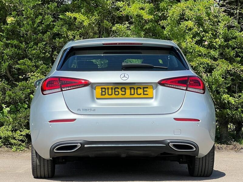 MERCEDES-BENZ A-CLASS 1.5 A 180 D SPORT EXECUTIVE 5d 114 BHP 1 OWNER FROM NEW|PARK ASSIST|R/CAM - U9556