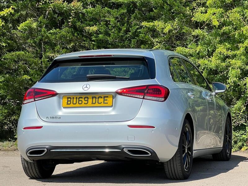 MERCEDES-BENZ A-CLASS 1.5 A 180 D SPORT EXECUTIVE 5d 114 BHP 1 OWNER FROM NEW|PARK ASSIST|R/CAM - U9556