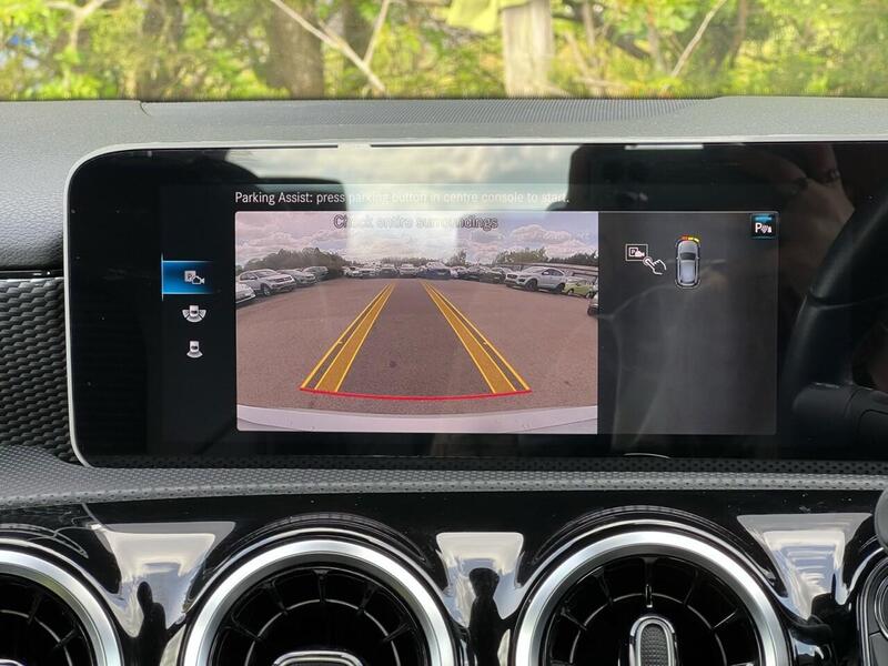 MERCEDES-BENZ A-CLASS 1.5 A 180 D SPORT EXECUTIVE 5d 114 BHP 1 OWNER FROM NEW|PARK ASSIST|R/CAM - U9556