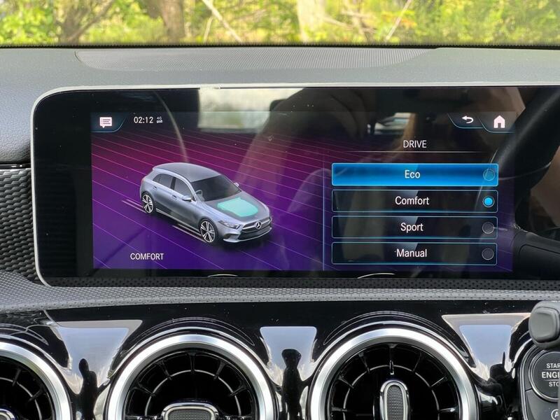 MERCEDES-BENZ A-CLASS 1.5 A 180 D SPORT EXECUTIVE 5d 114 BHP 1 OWNER FROM NEW|PARK ASSIST|R/CAM - U9556