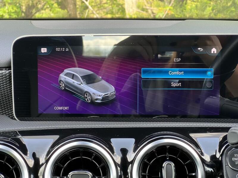 MERCEDES-BENZ A-CLASS 1.5 A 180 D SPORT EXECUTIVE 5d 114 BHP 1 OWNER FROM NEW|PARK ASSIST|R/CAM - U9556