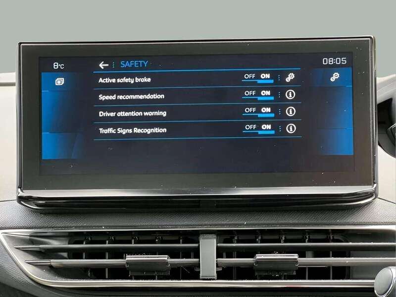 PEUGEOT 3008 1.5 BLUEHDI S/S ALLURE 5d 129 BHP 1 OWNER FROM NEW|VAT QUALIFYING - U9594