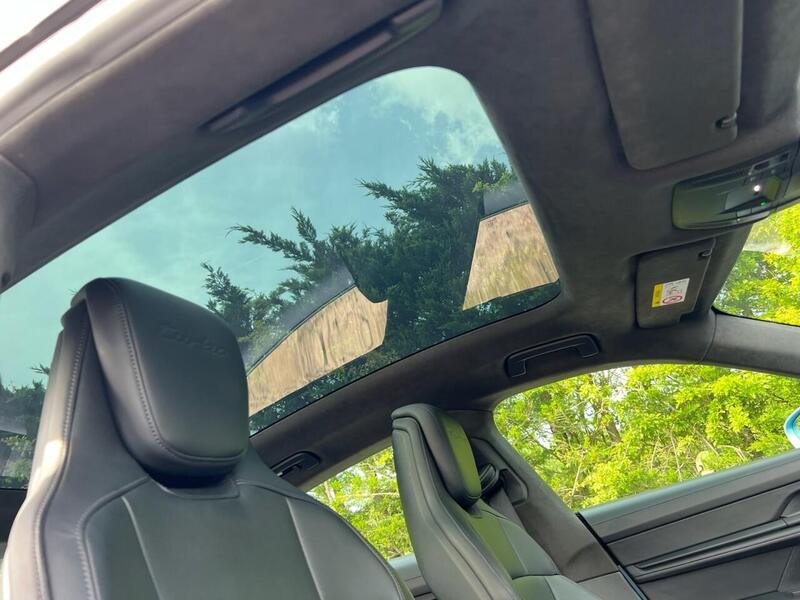 PORSCHE TAYCAN TURBO 93KWH 4d 671 BHP 1 OWNER FROM NEW|VAT QUALIFYING - U9724